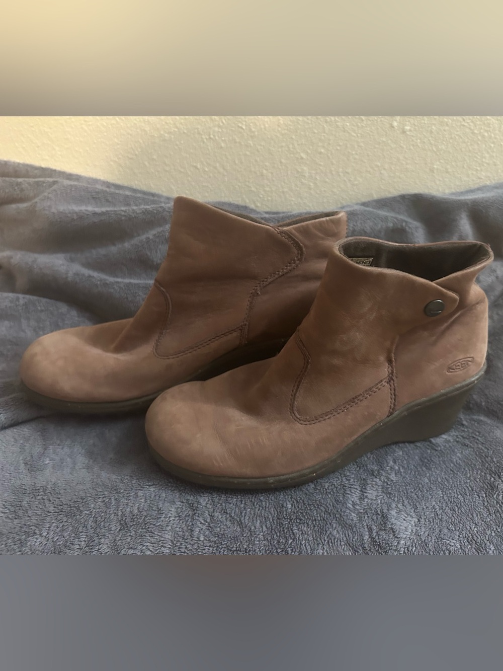 Keen Brown Leather Ankle Booties with Low Wedge